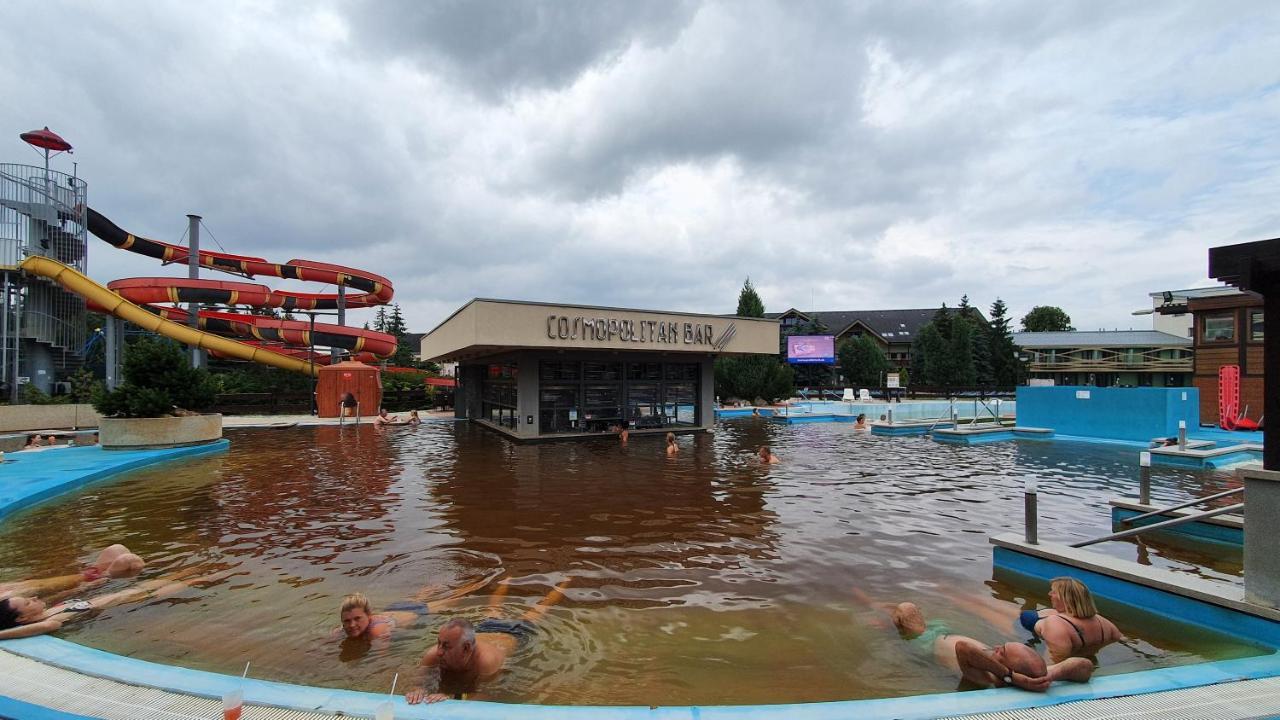 Apartman Aquapark - Hotel Bešeňová Екстериор снимка
